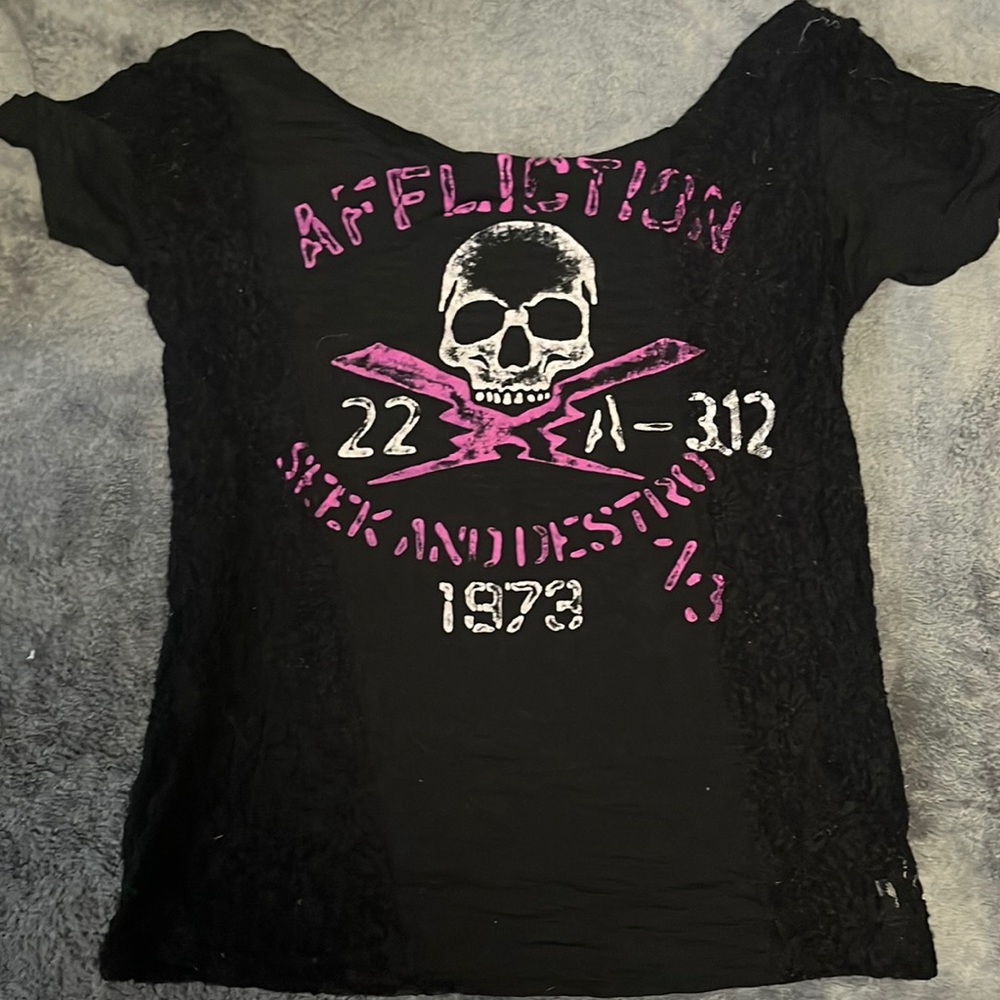 Affliction women’s shirt with lace sides